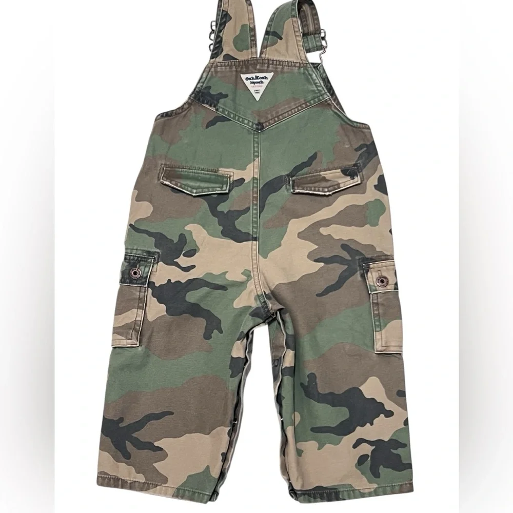 OshKosh b'gosh Vestbak Camo Cargo Overalls 18 Months Snap Leg Distressed Army